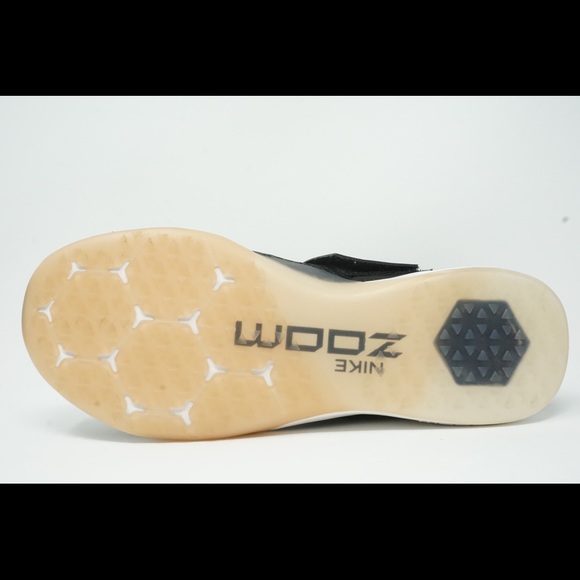 nike zoom strong women's